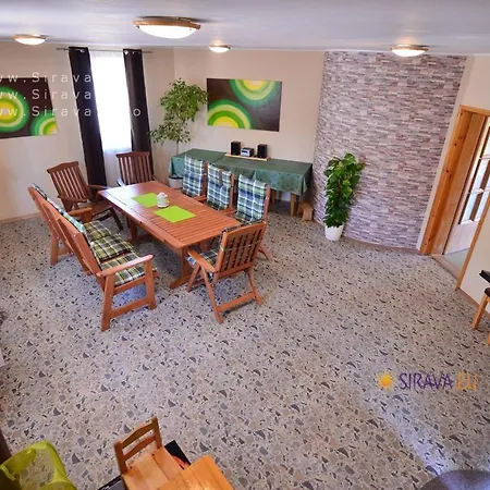 Apartmanovy Dom Pramen Feriehus Vinné